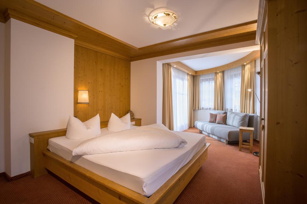 Ferienwohnungen Baeckenhaus Stumm Bagian luar foto