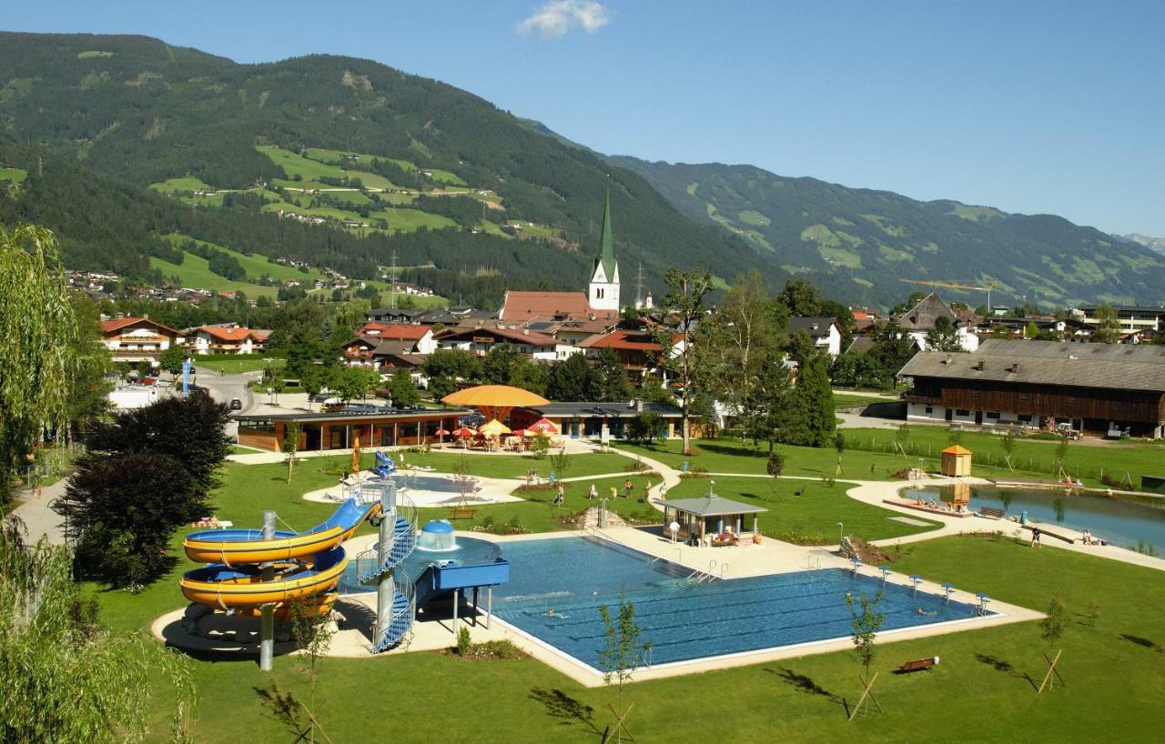 Ferienwohnungen Baeckenhaus Stumm Bagian luar foto